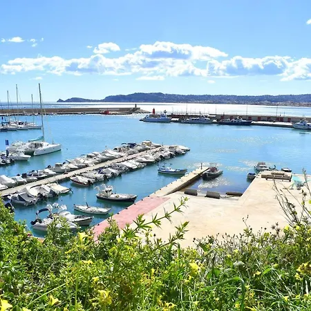 Casa Castillo Al Mar *
